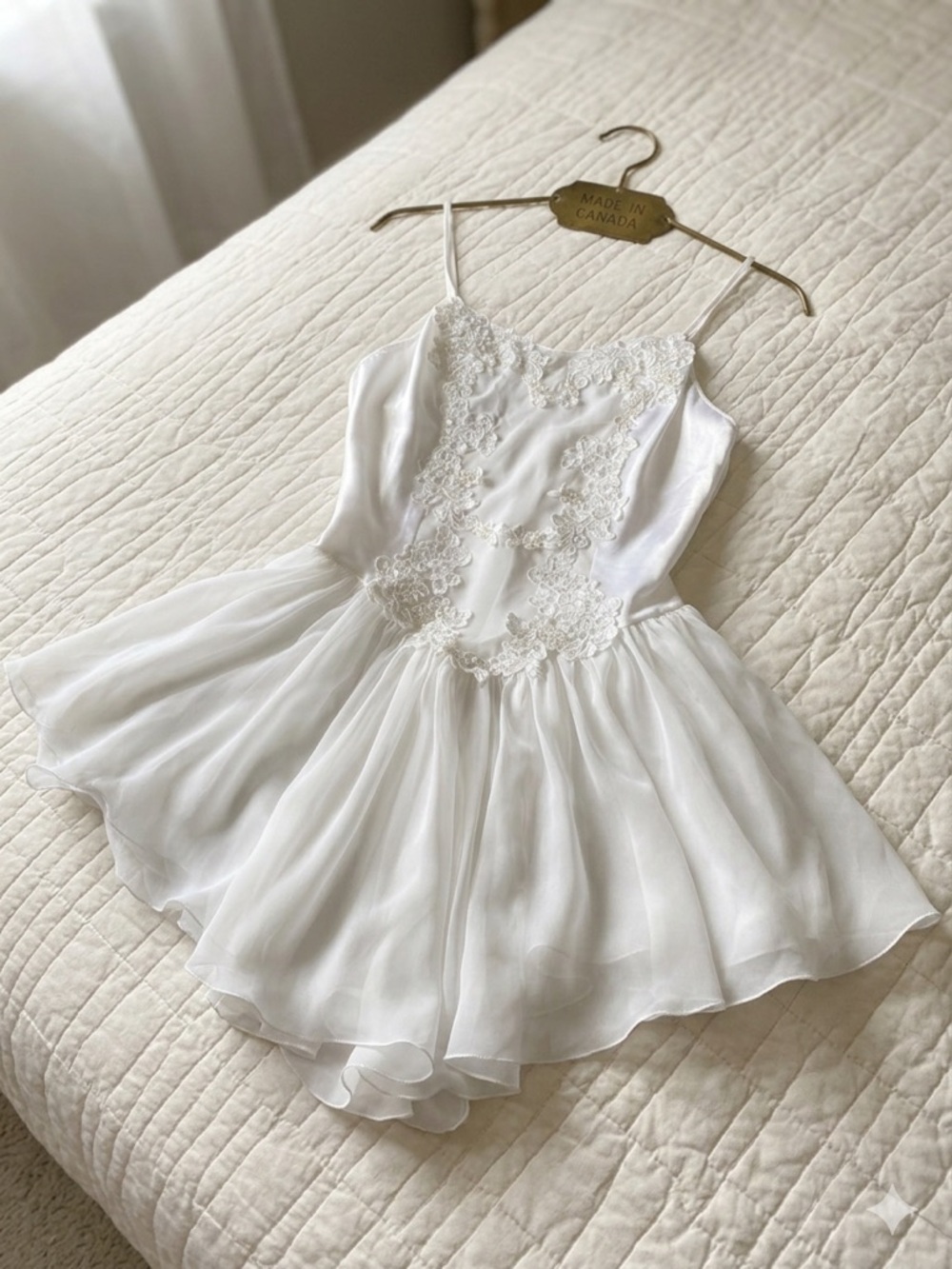 Vintage White Lace Chiffon Dress – Romantic Bridal / Occasion Piece – Size Small